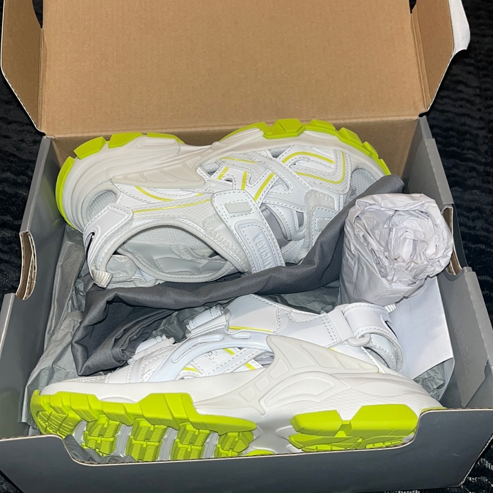 Authentic brand new kids Balenciaga